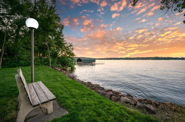 2006 Shorewood Lane, Mound, MN 55364