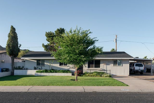 2237 E Hillery Drive, Phoenix, AZ 85022