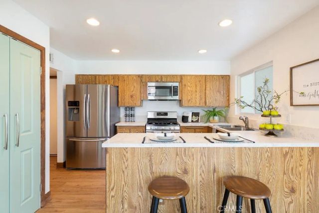 1320 Brentwood Circle A, Corona, CA 92882