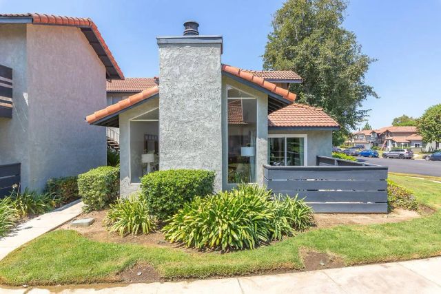 1320 Brentwood Circle A, Corona, CA 92882