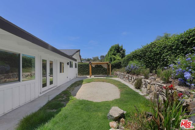 1957 Redondela Drive, Rancho Palos Verdes, CA 90275