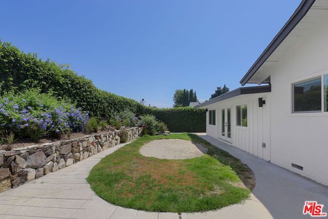 1957 Redondela Drive, Rancho Palos Verdes, CA 90275