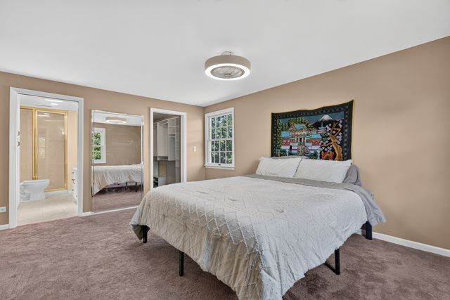 1334 Allison Lane, Schaumburg, IL 60194