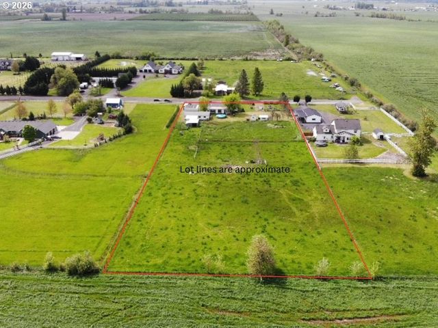 32225 BUSH GARDEN Dr, Harrisburg, OR 97446