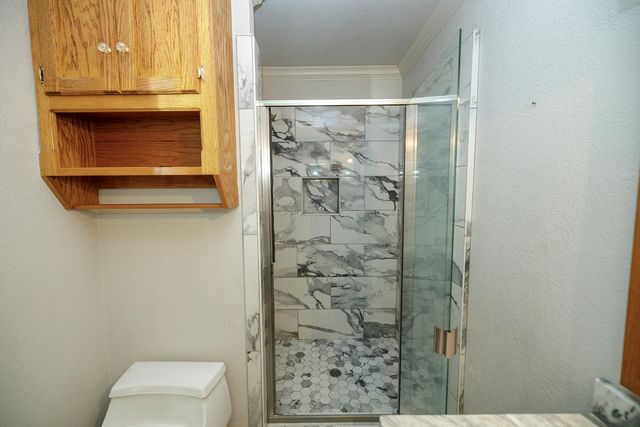 1912 Kendall Ave, Modesto, CA 95355