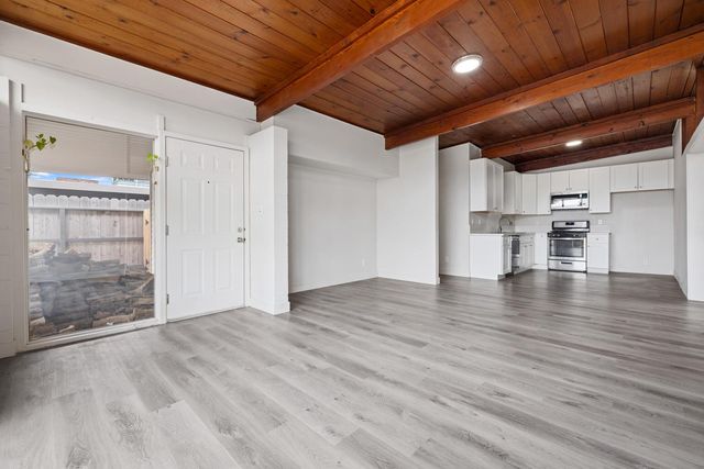 2023 Ellis St, Modesto, CA 95354