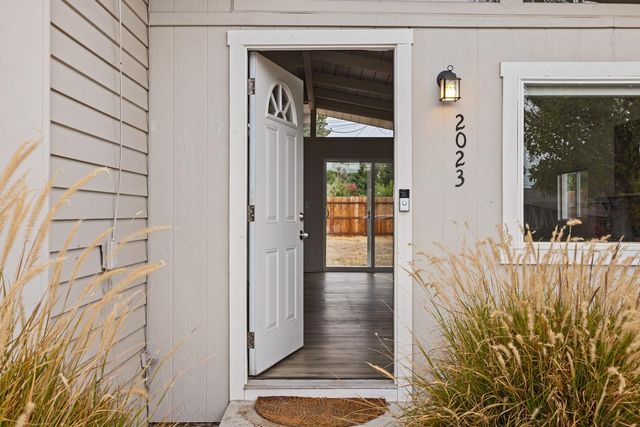 2023 Ellis St, Modesto, CA 95354