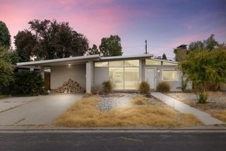 2023 Ellis St, Modesto, CA 95354