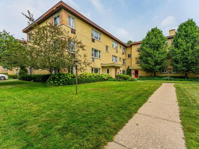 2123 Howard Street 1H, Evanston, IL 60202