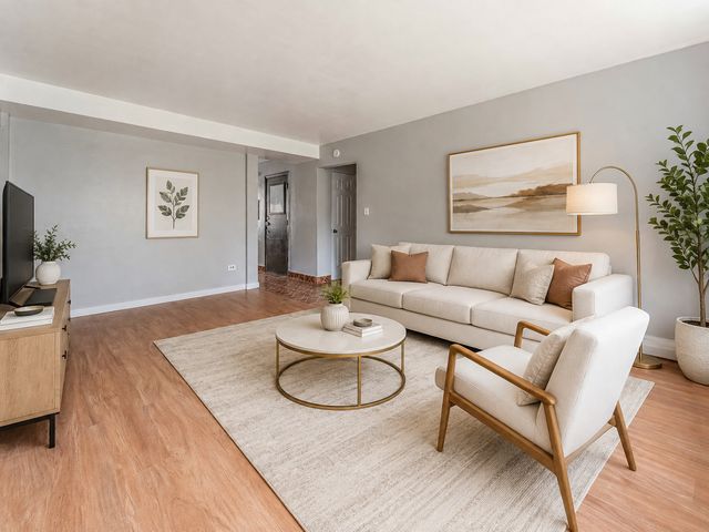 2123 Howard Street 1H, Evanston, IL 60202