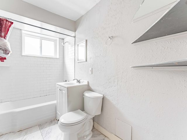 2123 Howard Street 1H, Evanston, IL 60202