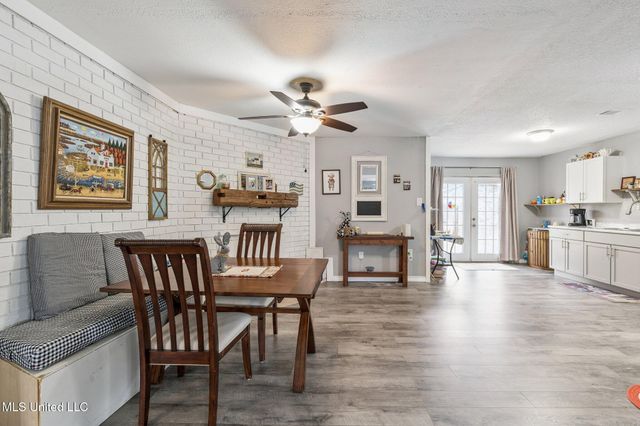 2218 Calle De Arena Street, Gautier, MS 39553