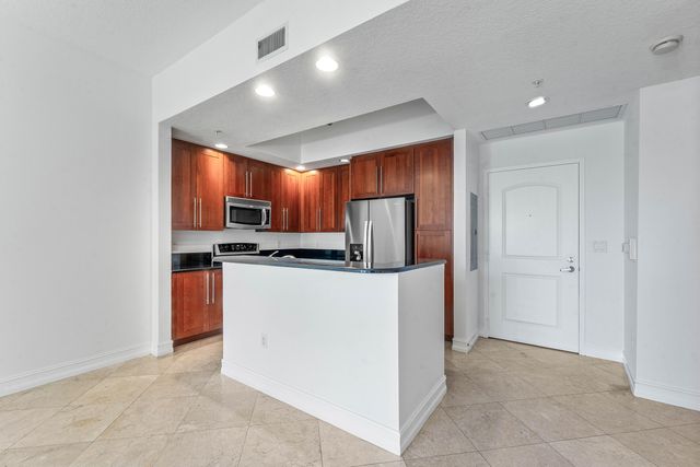 701 S OLIVE Avenue 1203, West Palm Beach, FL 33401