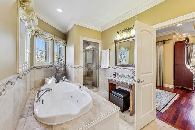 428 S Clifton Avenue, Park Ridge, IL 60068