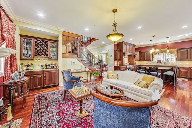 428 S Clifton Avenue, Park Ridge, IL 60068