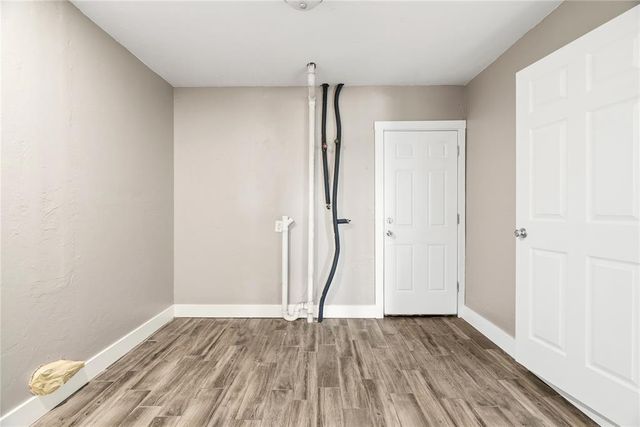 2512 Yorkshire Avenue, Moore, OK 73160