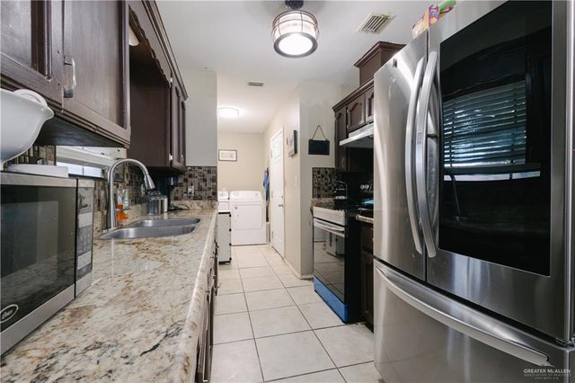 1216 N Stewart Boulevard, Alton, TX 78573