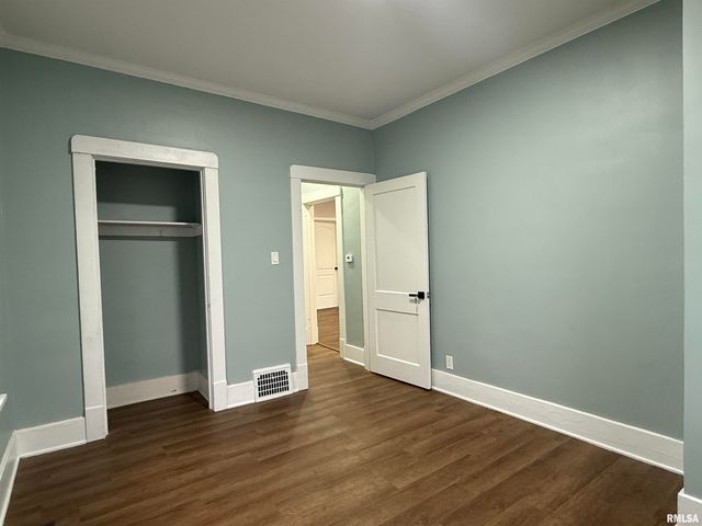 112 E GIFT Avenue, Peoria, IL 61603