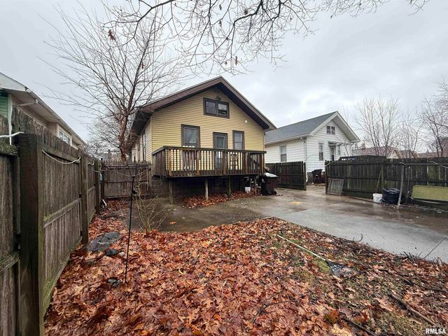 112 E GIFT Avenue, Peoria, IL 61603