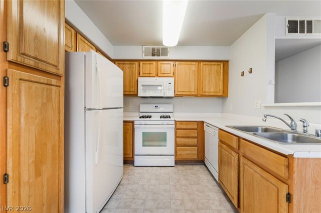 5710 East Tropicana Avenue 2148, Las Vegas, NV 89122