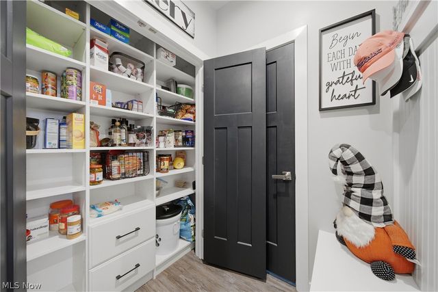 3345 Sandgate Street NW, North Canton, OH 44720