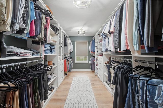 3345 Sandgate Street NW, North Canton, OH 44720