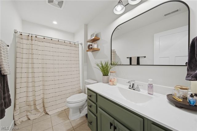 3345 Sandgate Street NW, North Canton, OH 44720