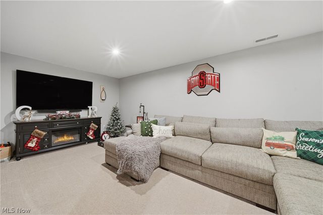 3345 Sandgate Street NW, North Canton, OH 44720