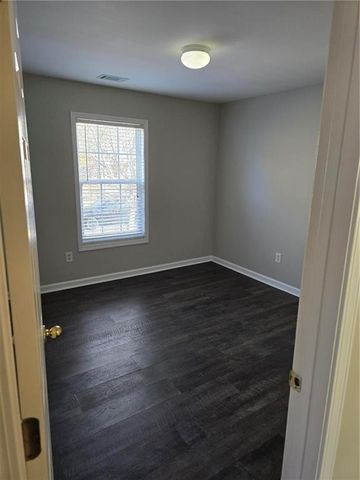 585 Chapel Walk Lane, Lawrenceville, GA 30045