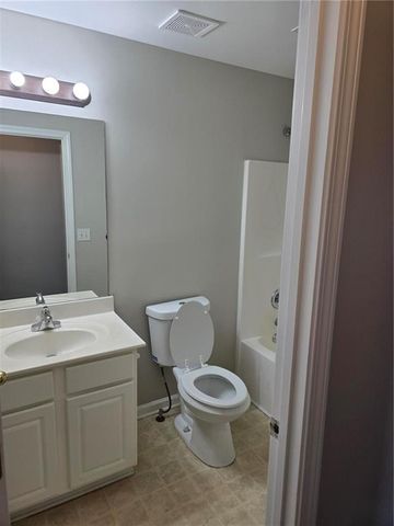 585 Chapel Walk Lane, Lawrenceville, GA 30045