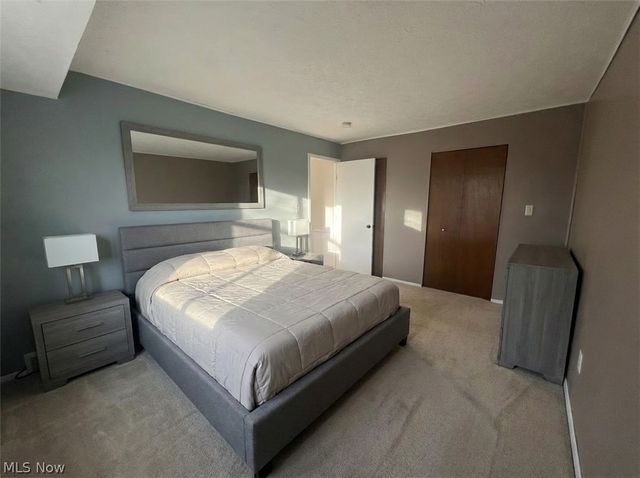 16480 W Heather Lane 304, Middleburg Heights, OH 44130