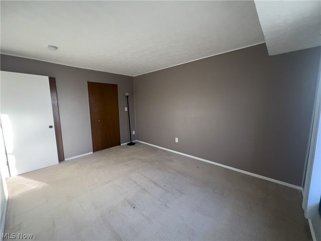 16480 W Heather Lane 304, Middleburg Heights, OH 44130