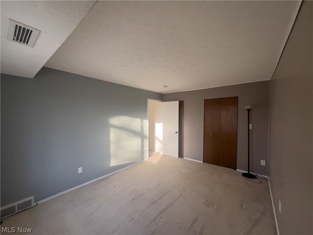 16480 W Heather Lane 304, Middleburg Heights, OH 44130