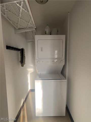 16480 W Heather Lane 304, Middleburg Heights, OH 44130