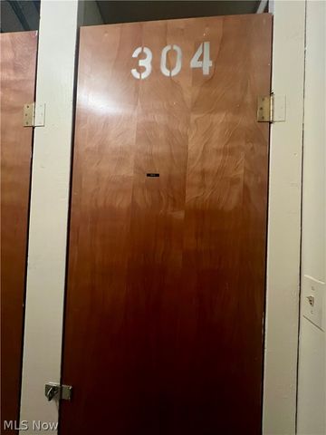 16480 W Heather Lane 304, Middleburg Heights, OH 44130