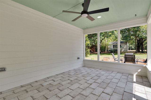 2019 Loy Lake Road, Denison, TX 75020
