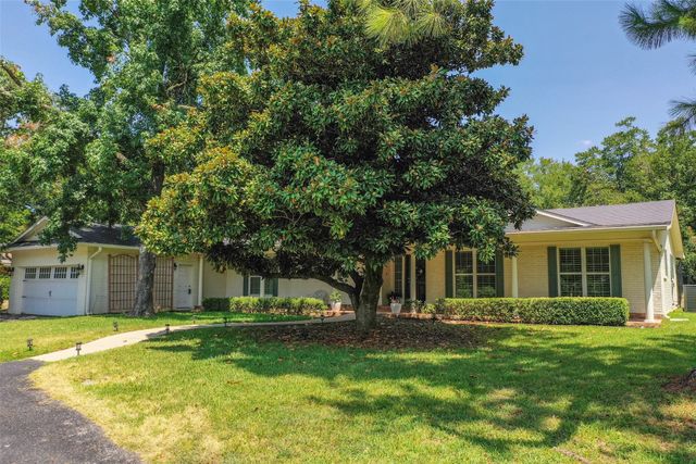2019 Loy Lake Road, Denison, TX 75020