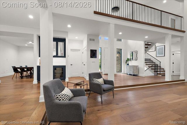 4740 W Wickford, Bloomfield Hills, MI 48302