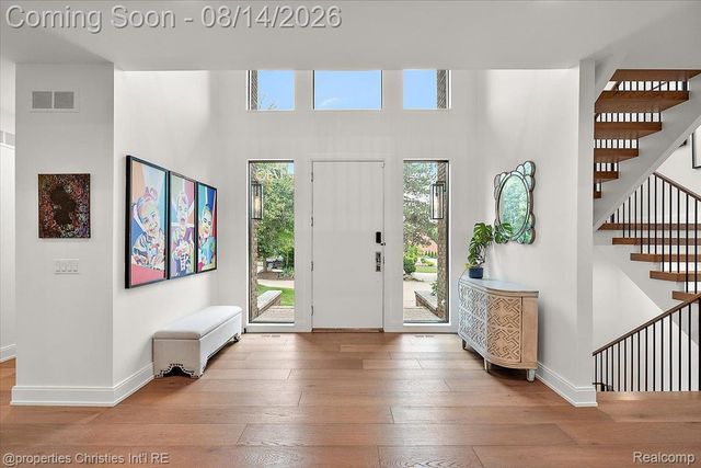 4740 W Wickford, Bloomfield Hills, MI 48302