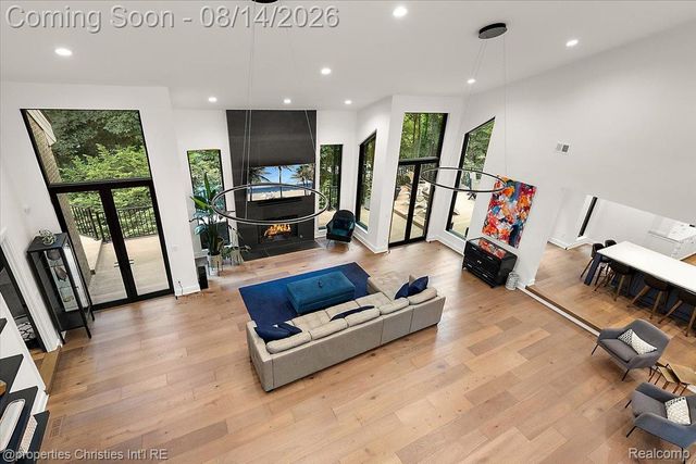 4740 W Wickford, Bloomfield Hills, MI 48302