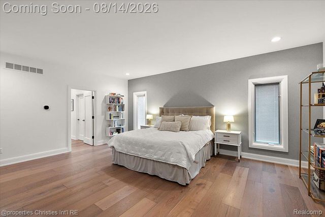 4740 W Wickford, Bloomfield Hills, MI 48302
