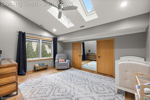 4740 W Wickford, Bloomfield Hills, MI 48302