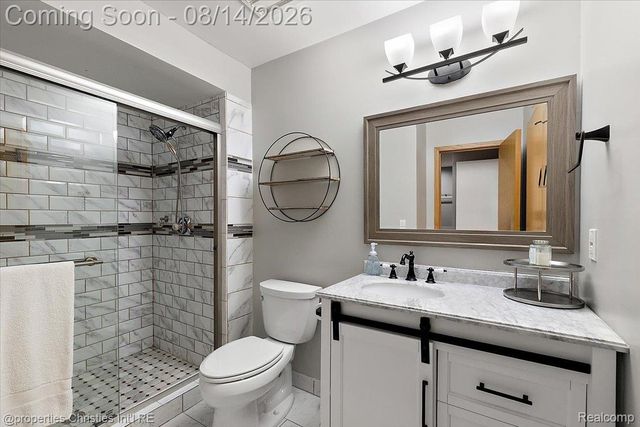 4740 W Wickford, Bloomfield Hills, MI 48302