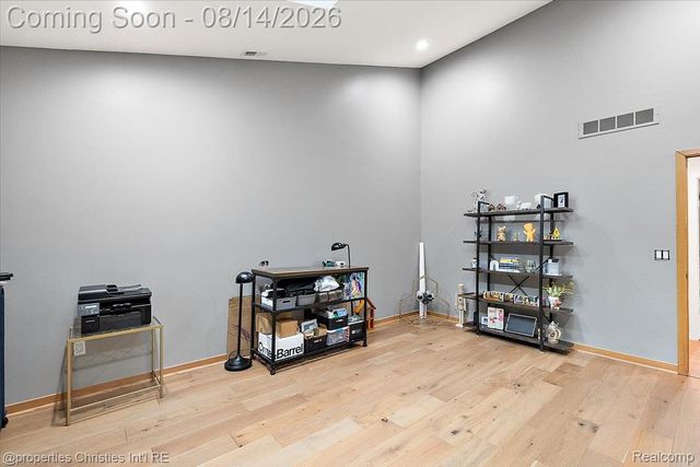 4740 W Wickford, Bloomfield Hills, MI 48302