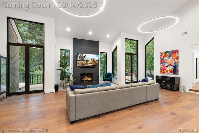 4740 W Wickford, Bloomfield Hills, MI 48302