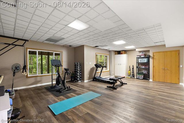 4740 W Wickford, Bloomfield Hills, MI 48302
