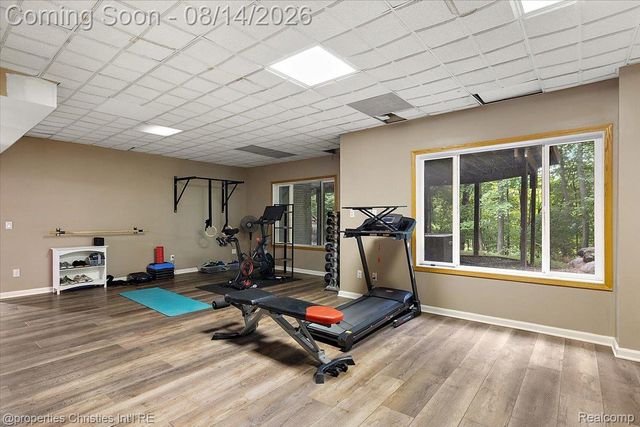 4740 W Wickford, Bloomfield Hills, MI 48302