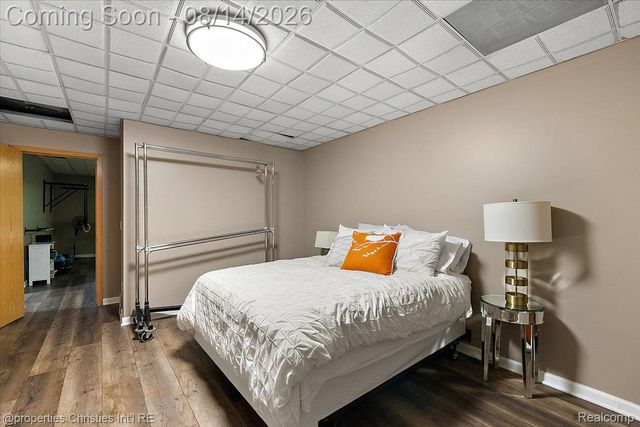 4740 W Wickford, Bloomfield Hills, MI 48302