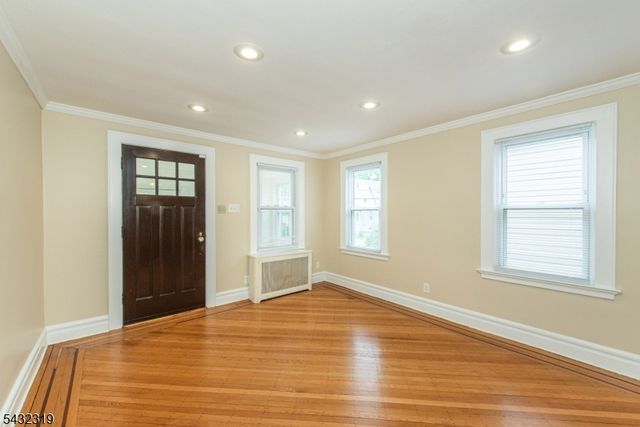 85 Jacoby St, Maplewood Twp., NJ 07040