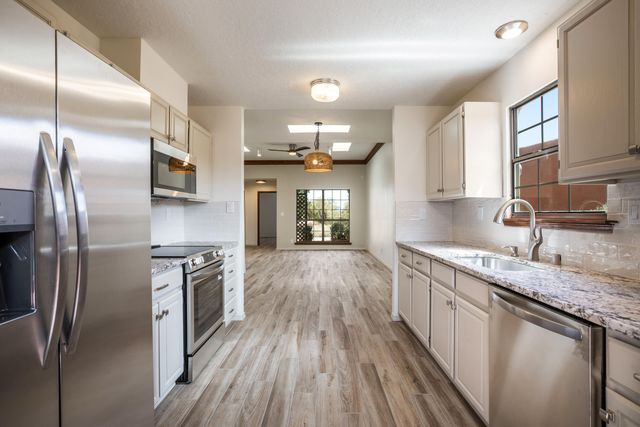 3 S Sandia Trail, Corrales, NM 87048